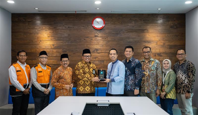 Image Artikel LinkAja Salurkan Bantuan untuk Korban Bencana Aceh Bersama BAZNAS LinkAja